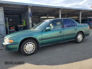 1992 Honda Accord z VIN 1HGCB7573NA197464, wystawiony jako Copart lot #45957645 z przebiegiem 376 657 mil mil oraz Czysty tytuł • Clean title. Historia ofert i sprzedaży dostępna na DreamBid. Obrazek 1.