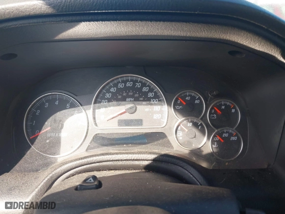 2005 GMC Envoy SLE with VIN 1GKDS13S852141073, listed as a IAAI auction lot 41600869 with 1 mi miles. Bid and sale history available at carsss.com. Image 7.
