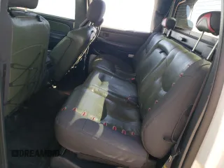 2002 Chevrolet Avalanche with VIN 3GNEK13T12G297202, listed as a Copart auction lot 73373934 with Not Provided miles and Salvage Title. Bid and sale history available at carsss.com. Image 10.