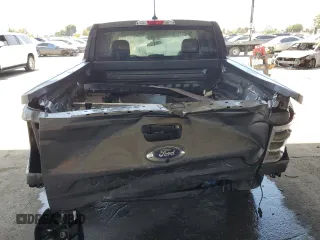 2024 Ford Maverick XLT z VIN 3FTTW8H97RRB33414, wystawiony jako Copart lot #56532305 z przebiegiem 15 823 mil mil oraz Szkoda całkowita • Salvage title. Historia ofert i sprzedaży dostępna na DreamBid. Obrazek 6.
