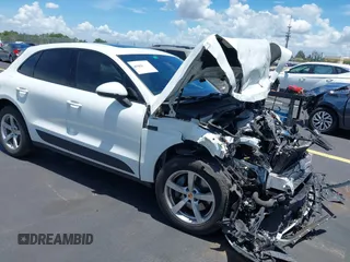 2018 Porsche Macan with VIN WP1AA2A55JLB07597, listed as a IAAI auction lot 42480683 with Not provided miles and . Bid and sale history available at DreamBid. Image 1.