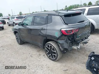 2018 Jeep Compass Limited with VIN 3C4NJDCB1JT481078, listed as a IAAI auction lot 42215310 with 58,629 mi miles and . Bid and sale history available at DreamBid. Image 3.
