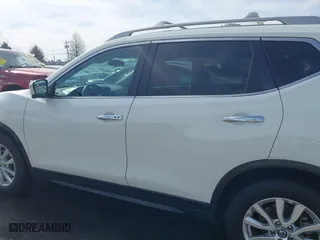 2017 Nissan Rogue SL with VIN 5N1AT2MT4HC832376, listed as a IAAI auction lot 41843307 with 93,106 mi miles. Bid and sale history available at carsss.com. Image 14.