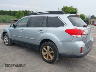 2013 Subaru Outback Limited с VIN 4S4BRCLC8D3288324, выставлен на аукционе IAAI как лот 42381236 с пробегом 142 224 миль миль и . История ставок и продаж доступна на DreamBid. Изображение 3.