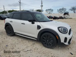 2024 MINI Countryman Cooper S with VIN WMZ53BR02R3R42266, listed as a Copart auction lot 60593504 with 0 mi miles and Non Repairable. Bid and sale history available at carsss.com. Image 4.