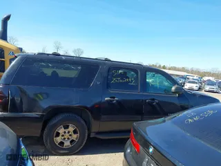 2009 Chevrolet Suburban LT w/1LT with VIN 1GNFK26309R273831, listed as a IAAI auction lot 41766177 with 999,999 mi miles. Bid and sale history available at carsss.com. Image 12.