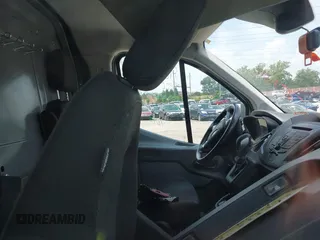 2017 Ford Transit с VIN 1FTYE1YM6HKA37281, выставлен на аукционе IAAI как лот 42621448 с пробегом 150 825 миль миль и . История ставок и продаж доступна на DreamBid. Изображение 5.