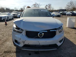2022 Volvo XC40 Momentum with VIN YV4AC2HK2N2726416, listed as a Copart auction lot 77426764 with 84,997 mi miles and Salvage title. Bid and sale history available at DreamBid. Image 5.