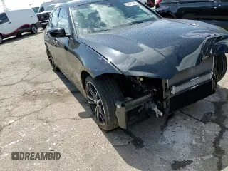 2022 BMW 3 Series 330i xDrive z VIN 3MW5R7J04N8C48281, wystawiony jako Copart lot #53511495 z przebiegiem 24 542 mil mil oraz Czysty tytuł • Clean title. Historia ofert i sprzedaży dostępna na DreamBid. Obrazek 13.