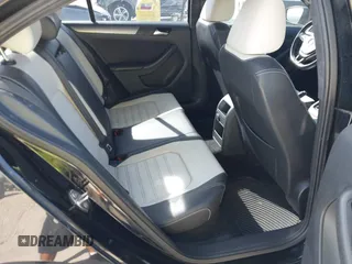 2016 Volkswagen Jetta Sport z VIN 3VWD17AJ9GM412257, wystawiony jako IAAI lot #41880133 z przebiegiem 119 692 mil mil oraz . Historia ofert i sprzedaży dostępna na DreamBid. Obrazek 8.