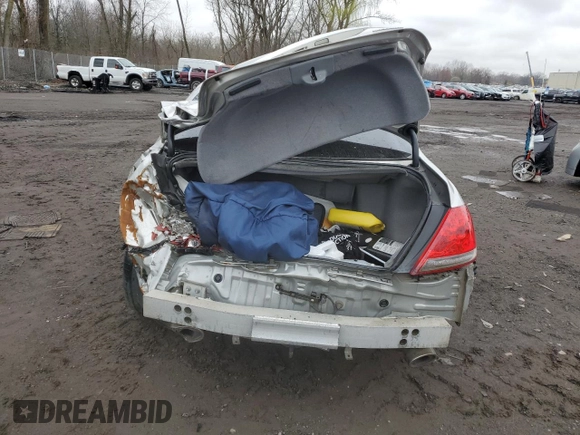 2006 Acura RL with VIN JH4KB16506C001134, listed as a Copart auction lot 51601645 with 205,706 mi miles and Salvage Title. Bid and sale history available at DreamBid. Image 6.