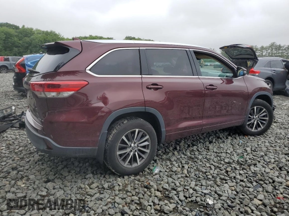 2018 Toyota Highlander SE with VIN 5TDJZRFH4JS905514, listed as a Copart auction lot 61064085 with 83,598 mi miles and Salvage title. Bid and sale history available at DreamBid. Image 3.