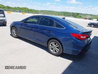 2015 Hyundai Sonata 2.4L SE with VIN 5NPE24AF0FH124081, listed as a IAAI auction lot 42187407 with 166,910 mi miles. Bid and sale history available at carsss.com. Image 3.