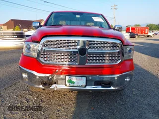 2015 Ram 1500 Laramie z VIN 1C6RR7JM8FS501701, wystawiony jako IAAI lot #42224424 z przebiegiem 59 591 mil mil oraz . Historia ofert i sprzedaży dostępna na DreamBid. Obrazek 12.
