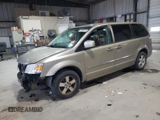 2008 Dodge Grand Caravan SXT z VIN 1D8HN54PX8B189945, wystawiony jako Copart lot #49801615 z przebiegiem 210 818 mil mil oraz Szkoda całkowita • Salvage title. Historia ofert i sprzedaży dostępna na DreamBid. Obrazek 1.