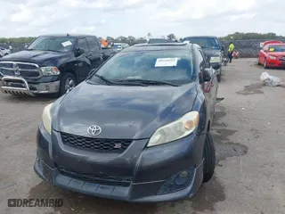 2010 Toyota Matrix S with VIN 2T1KE4EE2AC039976, listed as a IAAI auction lot 40744622 with 1 mi miles. Bid and sale history available at carsss.com. Image 2.