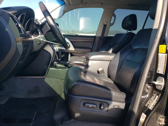 2013 Toyota Land Cruiser with VIN JTMHY7AJ5D4013885, listed as a Copart auction lot 46133455 with 289,992 mi miles and Clean Title. Bid and sale history available at carsss.com. Image 7.