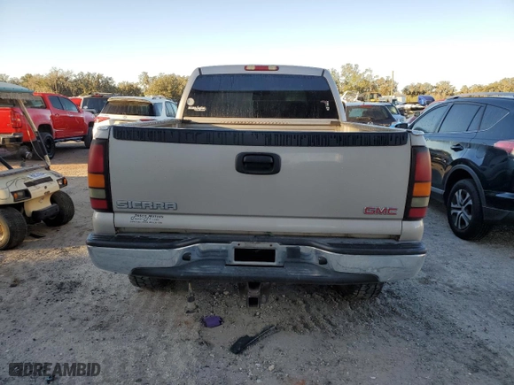 2004 GMC Sierra 2500 Crew Cab SLE with VIN 1GTGK23U64F223424, listed as a Copart auction lot 80863784 with NaN miles and Salvage Title. Bid and sale history available at carsss.com. Image 6.
