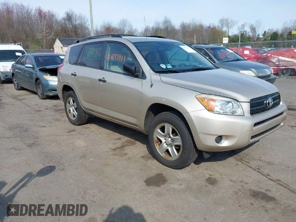 2008 Toyota RAV4 with VIN JTMBD33V685207304, listed as a IAAI auction lot 42077911 with 246,172 mi miles. Bid and sale history available at carsss.com. Image 1.