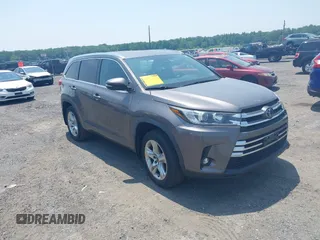 2019 Toyota Highlander Limited with VIN 5TDDZRFHXKS997288, listed as a IAAI auction lot 42493407 with 38,158 mi miles and . Bid and sale history available at DreamBid. Image 1.
