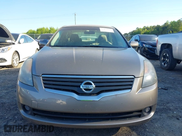 2007 Nissan Altima 2.5 S with VIN 1N4AL21E57N429039, listed as a IAAI auction lot 42026635 with 124,607 mi miles. Bid and sale history available at carsss.com. Image 12.