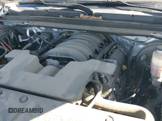 2017 Chevrolet Suburban Premier z VIN 1GNSCJKC2HR302434, wystawiony jako IAAI lot #41696536 z przebiegiem 126 118 mil mil oraz . Historia ofert i sprzedaży dostępna na DreamBid. Obrazek 21.