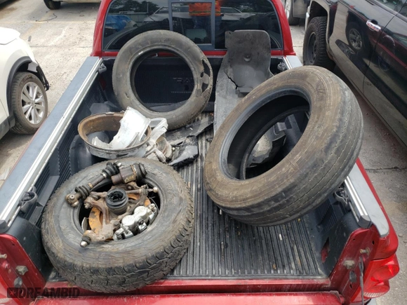 2008 Dodge Dakota SLT with VIN 1D7HW48N48S539736, listed as a Copart auction lot 57691773 with 154,021 mi miles and Salvage Title. Bid and sale history available at carsss.com. Image 12.