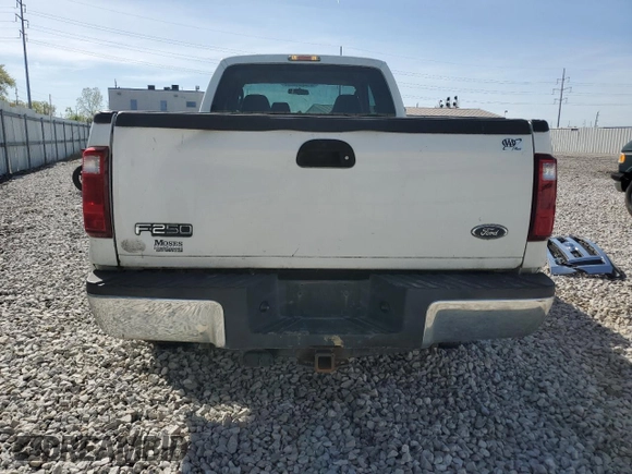 2010 Ford F-250 XL z VIN 1FTSX2B51AEA56414, wystawiony jako Copart lot #54425955 z przebiegiem 84 432 mil mil oraz Szkody całkowita. Historia ofert i sprzedaży dostępna na DreamBid. Obrazek 6.