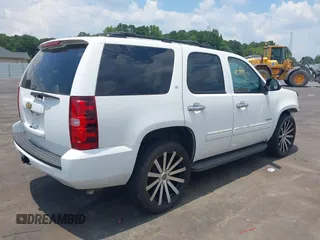 2013 Chevrolet Tahoe LT с VIN 1GNSCBE07DR328268, выставлен на аукционе IAAI как лот 42696221 с пробегом 149 785 миль миль и . История ставок и продаж доступна на DreamBid. Изображение 4.