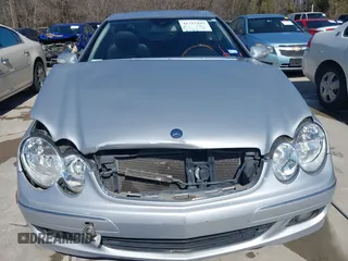 2008 Mercedes-Benz CLK 350 with VIN WDBTJ56H98F254530, listed as a IAAI auction lot 41715192 with 163,563 mi miles and . Bid and sale history available at carsss.com. Image 6.