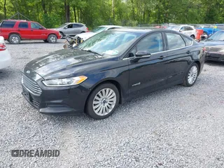 2015 Ford Fusion SE Hybrid с VIN 3FA6P0LU0FR236411, выставлен на аукционе IAAI как лот 42553364 с пробегом 150 133 миль миль и . История ставок и продаж доступна на DreamBid. Изображение 2.