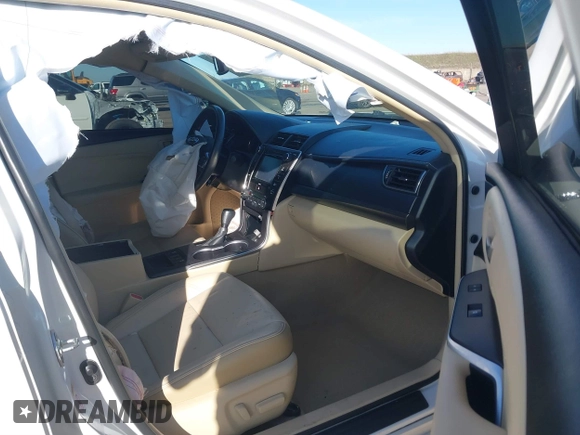 2017 Toyota Camry Hybrid LE with VIN 4T1BD1FK7HU202202, listed as a IAAI auction lot 41260595 with 114,278 mi miles. Bid and sale history available at carsss.com. Image 5.