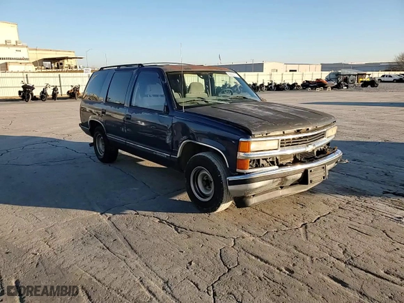 1998 Chevrolet Tahoe with VIN 1GNEC13R8WJ313742, listed as a Copart auction lot 86065574 with 201,120 mi miles and Salvage Title. Bid and sale history available at carsss.com. Image 12.