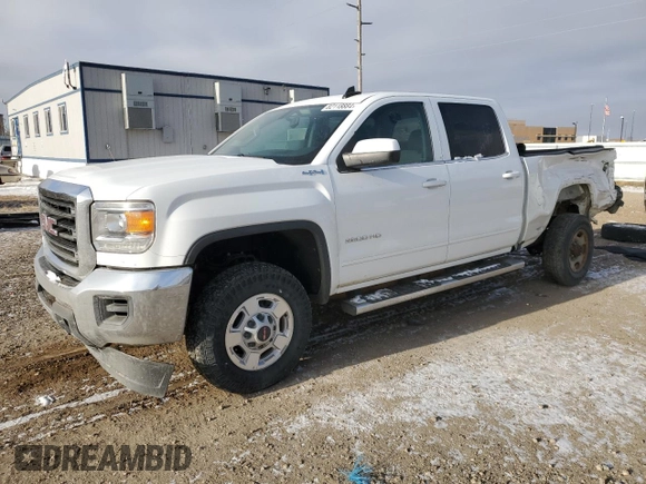2016 GMC Sierra 2500HD SLE z VIN 1GT12SEGXGF265919, wystawiony jako Copart lot #82118884 z przebiegiem 113 066 mil mil oraz Szkoda całkowita • Salvage title. Historia ofert i sprzedaży dostępna na DreamBid. Obrazek 1.