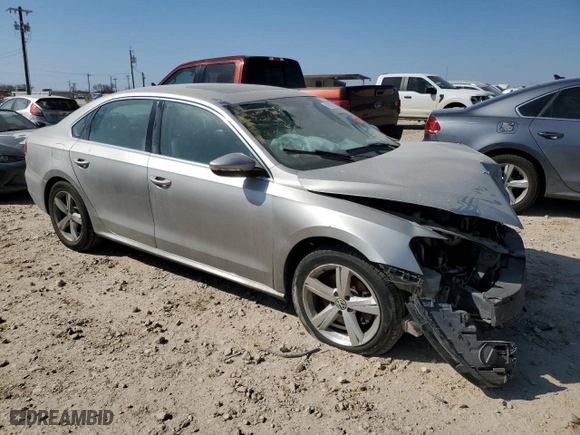 2012 Volkswagen Passat SE with VIN 1VWBP7A38CC034161, listed as a Copart auction lot 47392595 with 176,646 mi miles and Salvage Title. Bid and sale history available at carsss.com. Image 4.