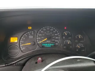 1999 GMC New Sierra 1500 SLE with VIN 2GTEC19TXX1543015, listed as a Copart auction lot 85465164 with 144,396 mi miles and Salvage Title. Bid and sale history available at carsss.com. Image 9.