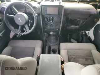 2010 Jeep Wrangler Unlimited Rubicon z VIN 1J4HA6H13AL202972, wystawiony jako Copart lot #46494505 z przebiegiem Nie podano mil oraz Szkoda całkowita • Salvage title. Historia ofert i sprzedaży dostępna na DreamBid. Obrazek 8.