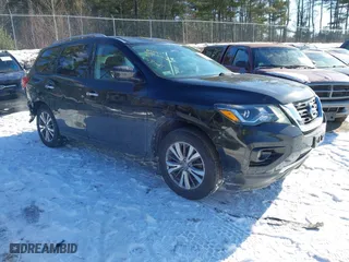 2019 Nissan Pathfinder S with VIN 5N1DR2MM8KC577081, listed as a IAAI auction lot 41331941 with 95,715 mi miles. Bid and sale history available at carsss.com. Image 1.