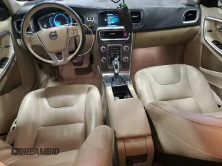 2015 Volvo V60 T5 Drive-E Premier with VIN YV140MEK7F1261304, listed as a Copart auction lot 81284994 with 124,505 mi miles and Salvage Title. Bid and sale history available at carsss.com. Image 8.