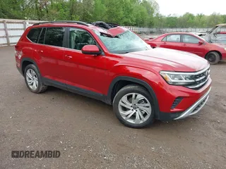 2022 Volkswagen Atlas SE with VIN 1V2KP2CA0NC522555, listed as a IAAI auction lot 42075006 with 67,985 mi miles and . Bid and sale history available at DreamBid. Image 1.