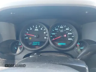 2010 Chevrolet Silverado 1500 LS with VIN 1GCSKREAXAZ137064, listed as a IAAI auction lot 42024758 with 125,401 mi miles and . Bid and sale history available at DreamBid. Image 7.