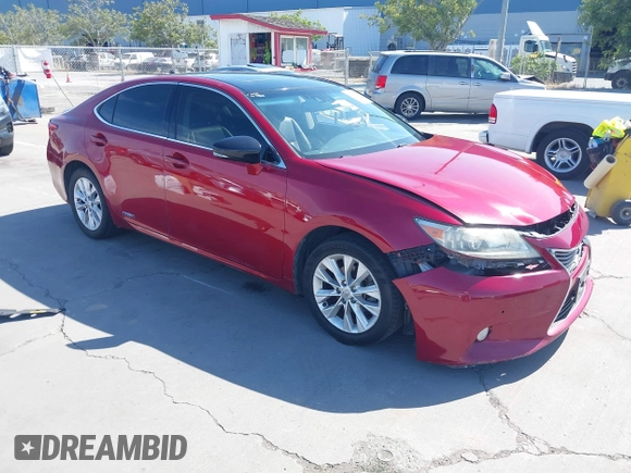2013 Lexus ES 300h z VIN JTHBW1GGXD2010589, wystawiony jako IAAI lot #42149715 z przebiegiem 174 252 mil mil oraz . Historia ofert i sprzedaży dostępna na DreamBid. Obrazek 1.