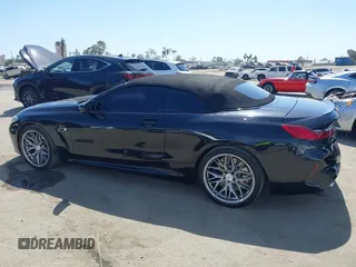 2020 BMW M8 Competition z VIN WBSDZ0C0XLCD28138, wystawiony jako IAAI lot #42339303 z przebiegiem 30 298 mil mil oraz . Historia ofert i sprzedaży dostępna na DreamBid. Obrazek 14.