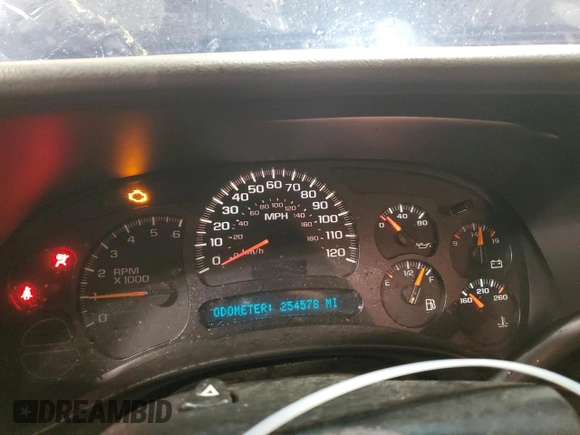 2005 Chevrolet Suburban LT with VIN 1GNFK16ZX5J225003, listed as a Copart auction lot 57489305 with 254,578 mi miles and Non repairable. Bid and sale history available at DreamBid. Image 9.