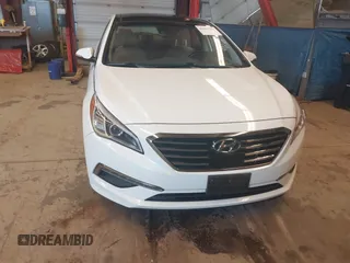 2015 Hyundai Sonata Sport с VIN 5NPE34AF7FH132952, выставлен на аукционе IAAI как лот 42855341 с пробегом 157 365 миль миль и . История ставок и продаж доступна на DreamBid. Изображение 12.