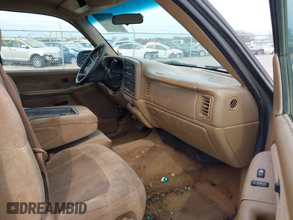 2000 Chevrolet Silverado 2500 LS z VIN 1GCGK29U4YE309544, wystawiony jako IAAI lot #42115349 z przebiegiem 227 652 mil mil oraz . Historia ofert i sprzedaży dostępna na DreamBid. Obrazek 5.