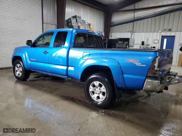 2005 Toyota Tacoma with VIN 5TEUU42N35Z011622, listed as a Copart auction lot 86776864 with 182,246 mi miles and Salvage Title. Bid and sale history available at carsss.com. Image 2.