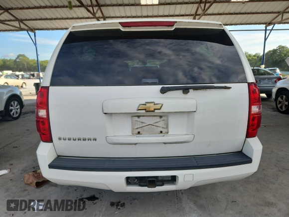 2007 Chevrolet Suburban LS with VIN 1GNFC16JX7R401981, listed as a Copart auction lot 64618945 with 153,205 mi miles and Clean title. Bid and sale history available at DreamBid. Image 6.
