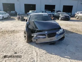2015 BMW 4 Series 435i xDrive z VIN WBA3R5C56FK371987, wystawiony jako Copart lot #88077015 z przebiegiem Nie podano mil oraz Szkoda całkowita • Salvage title. Historia ofert i sprzedaży dostępna na DreamBid. Obrazek 13.