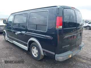 1999 Chevrolet Chevy Van z VIN 1GBFG15M0X1048842, wystawiony jako IAAI lot #41978139 z przebiegiem 188 274 mil mil oraz . Historia ofert i sprzedaży dostępna na DreamBid. Obrazek 3.
